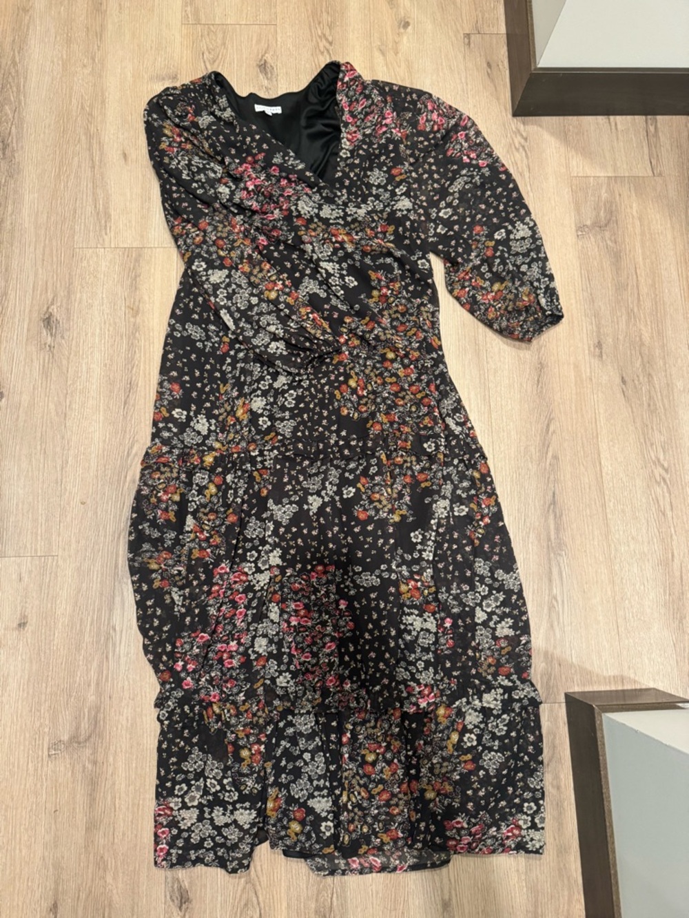 Baltic Born Black Floral V‑Neck Long Sleeve Maxi Dress - Picture 2 of 2